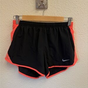 Nike Women's One Dri-FIT Mid-Rise 3" Brief-Lined Shorts Black/Orange Size M
